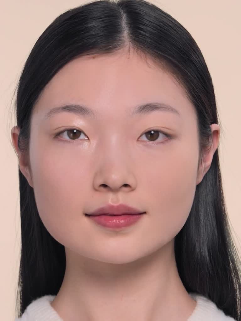 Beauty tutorials - Sisley Paris, image size:768x1024